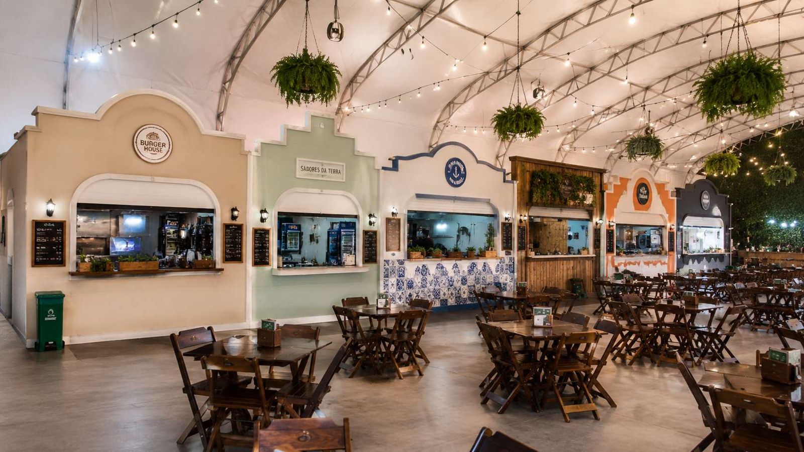 Área gastronômica Vila Gourmet
